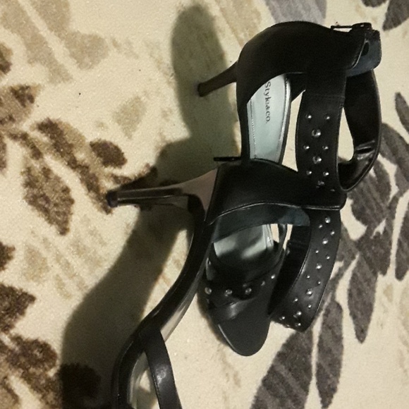heels - Picture 5 of 5